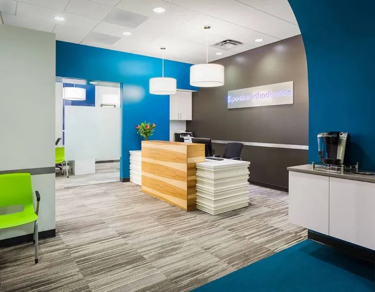 Speaks Front Desk